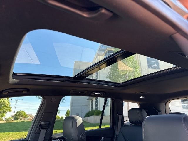 Used 2022 Cadillac XT6 Premium Luxury w/ Technology Package FWD image 10