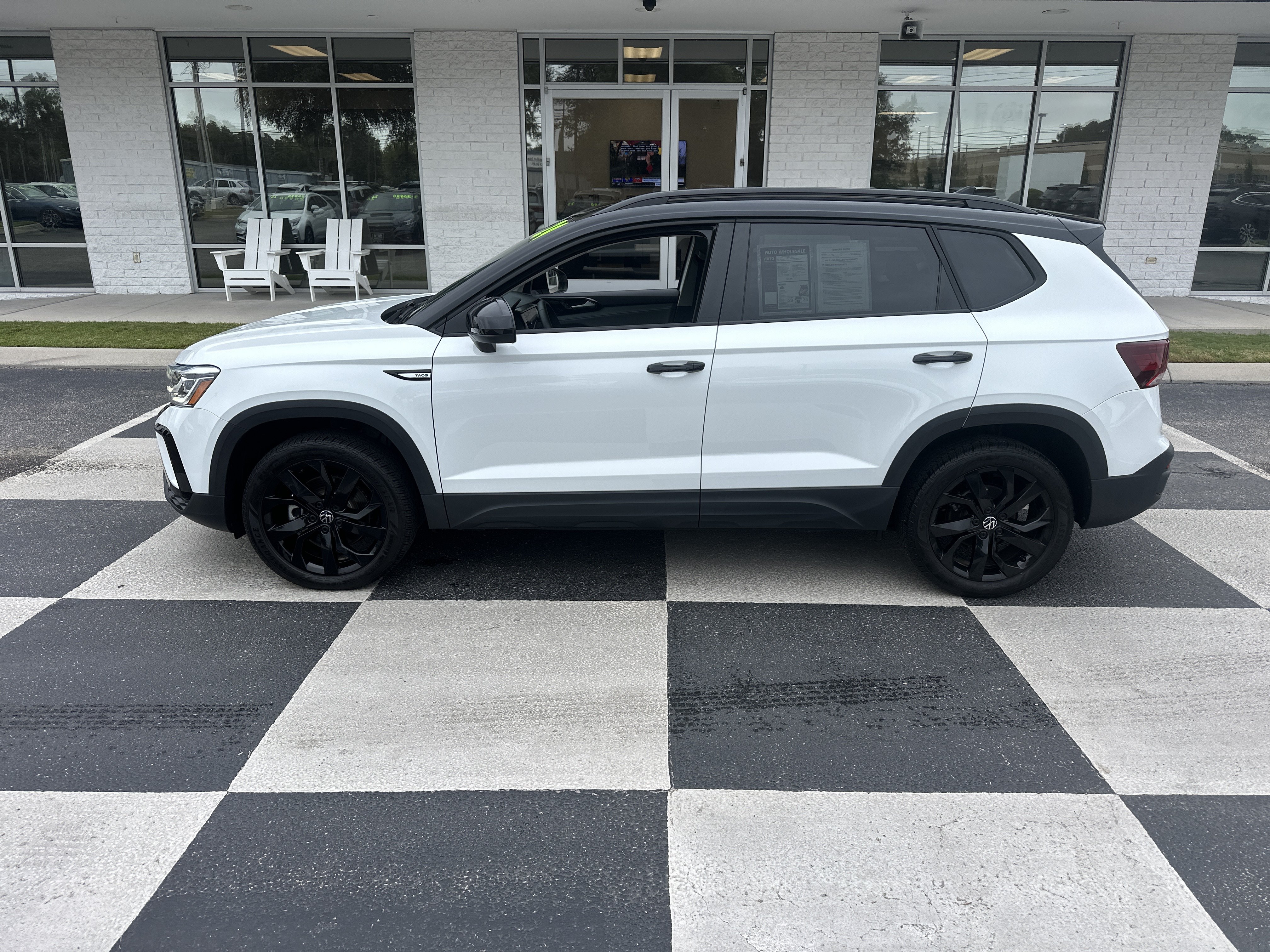 Used 2024 Volkswagen Taos SE