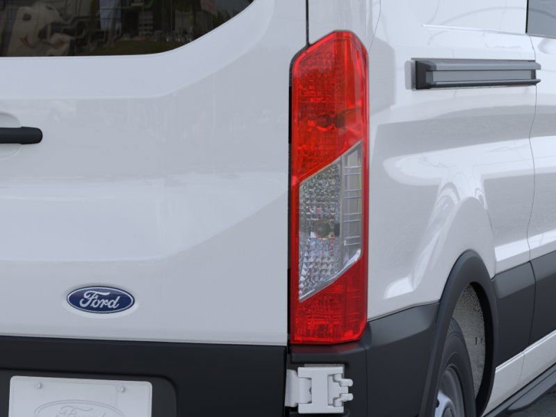 New 2026 Ford Transit 250 148 Medium Roof RWD image 21