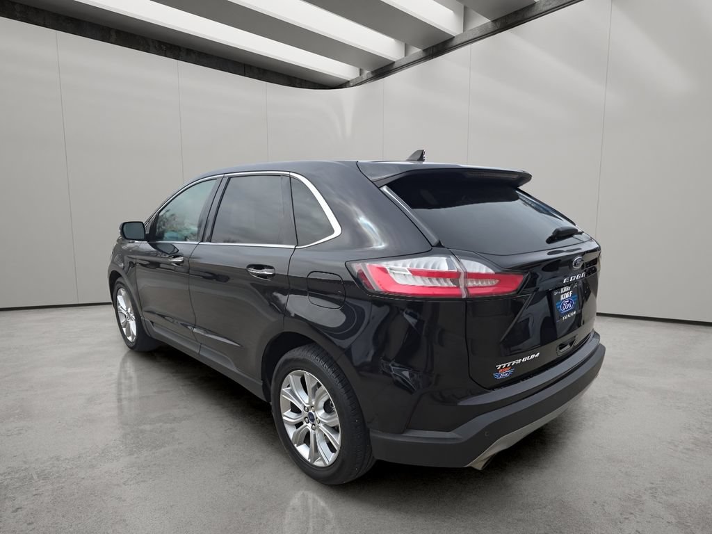 Used 2022 Ford Edge Titanium AWD/4WD image 3