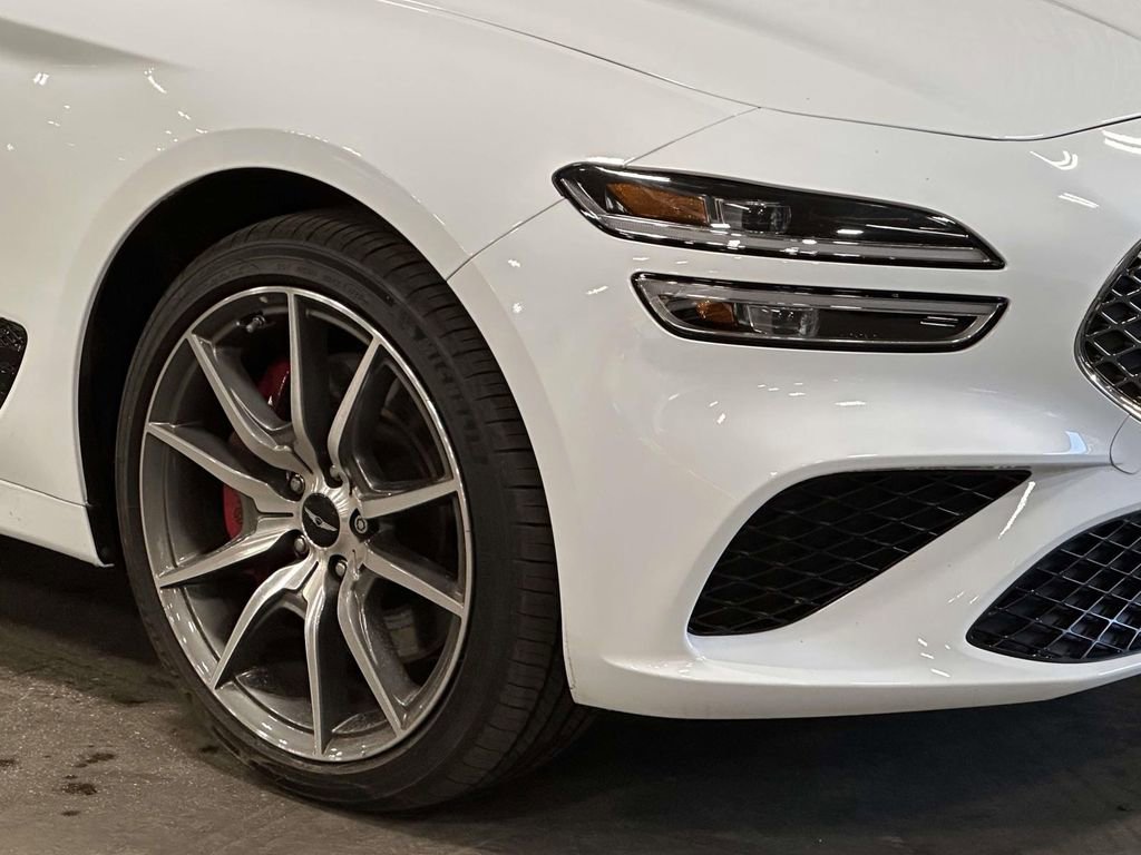 Used 2025 Genesis G70 2.5T AWD/4WD image 10