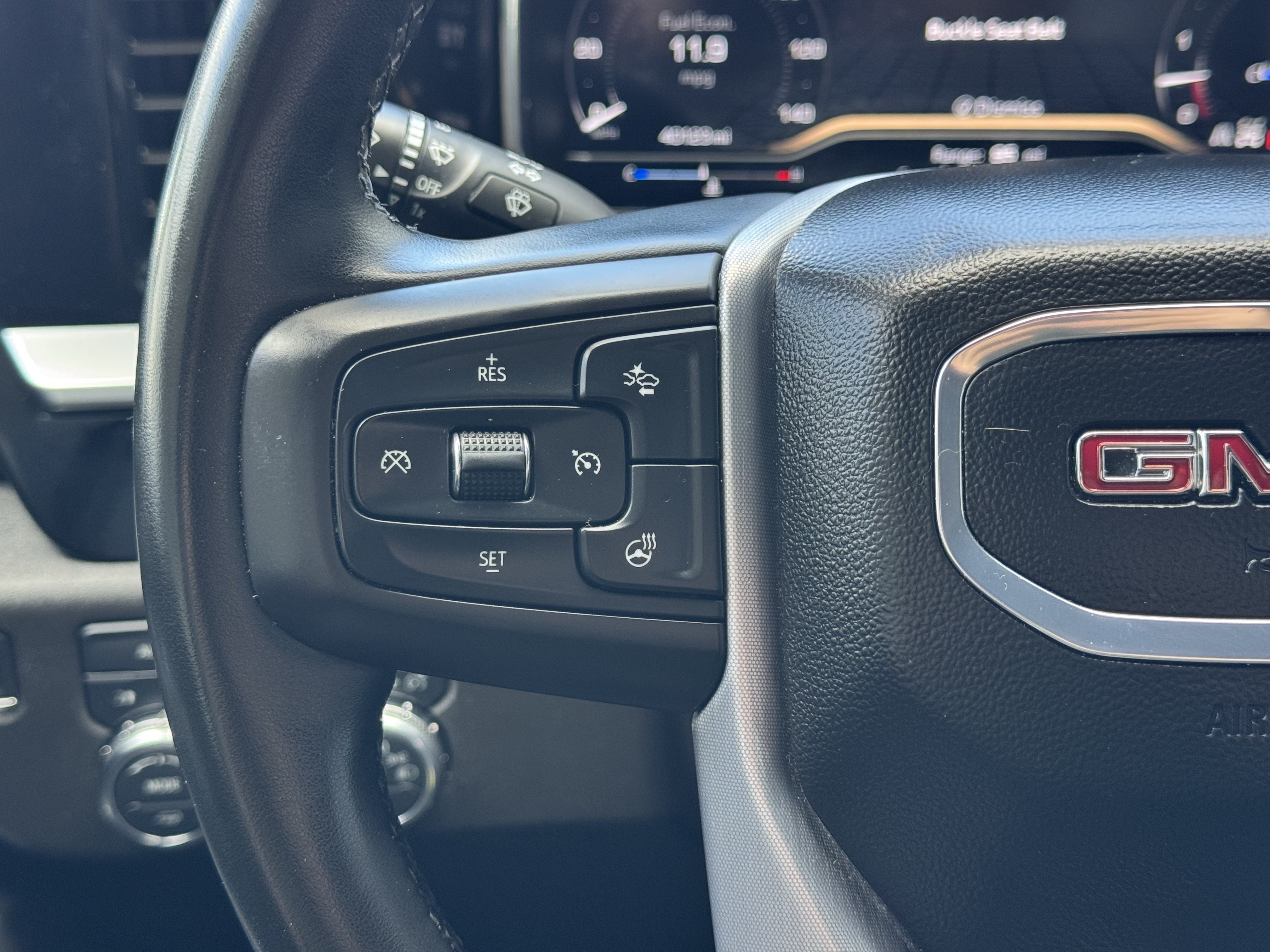 Certified 2025 GMC Sierra 1500 SLT AWD/4WD image 32