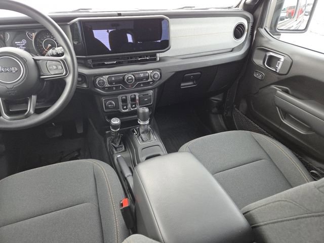 Used 2025 Jeep Wrangler Sport image 24