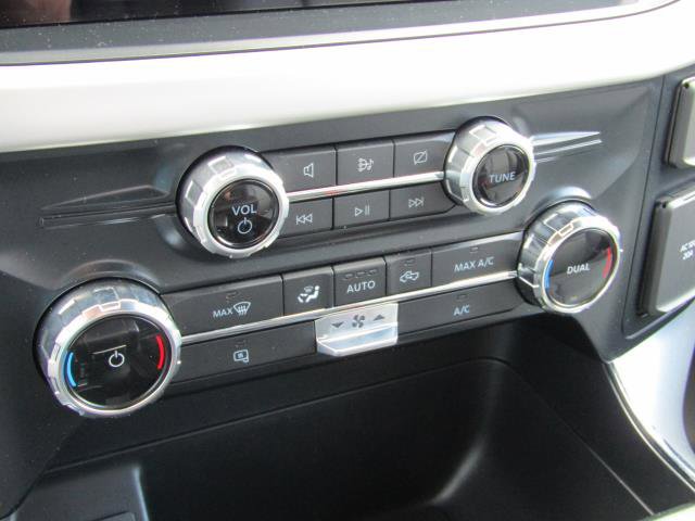 Used 2022 Ford F150 Lightning Pro AWD/4WD image 27