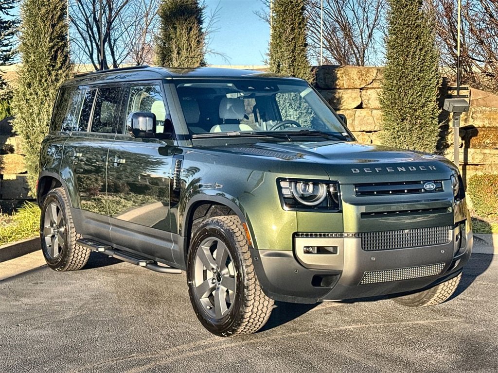Used 2026 Land Rover Defender 110 S image 7