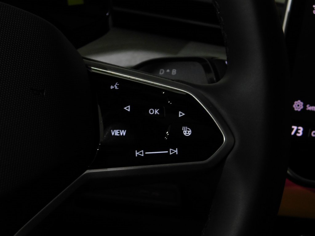 Used 2025 Volkswagen ID. Buzz 1st Edition image 44