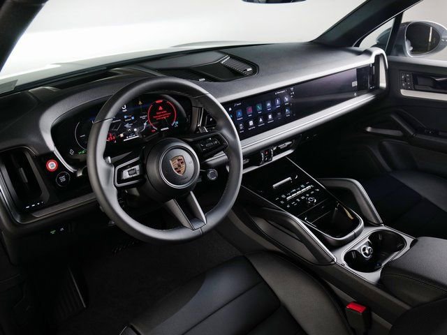 Certified 2026 Porsche Cayenne AWD/4WD image 20