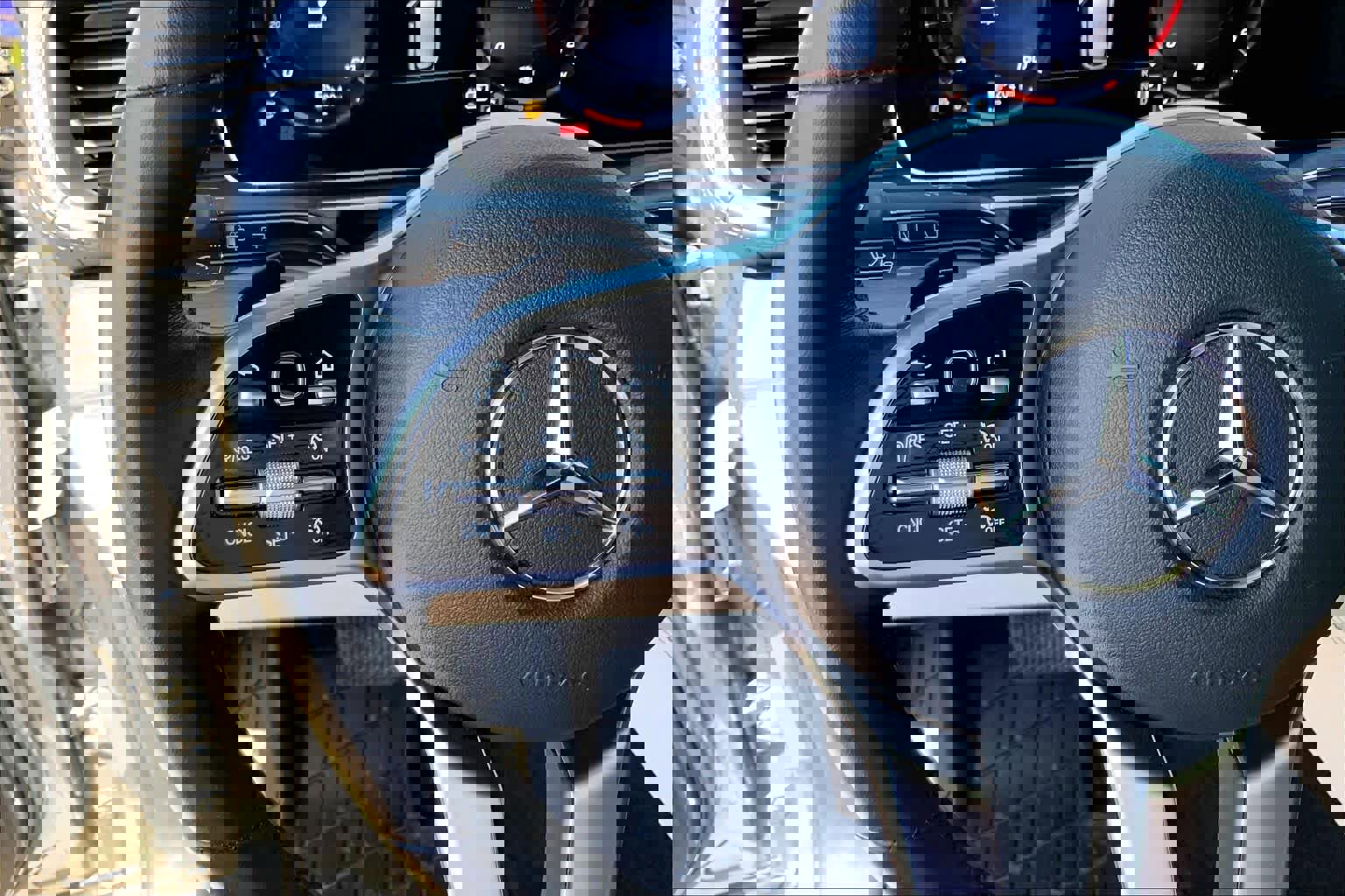 Used 2023 Mercedes-Benz GLE 350 4MATIC image 22