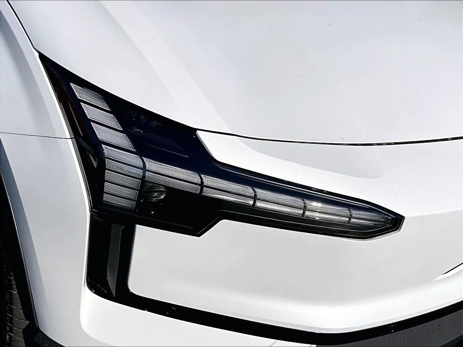 New 2026 Volvo EX30 Plus w/ Climate Package image 33
