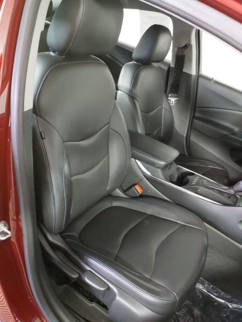 Used 2017 Chevrolet Volt Premier w/ Driver Confidence II Package image 17