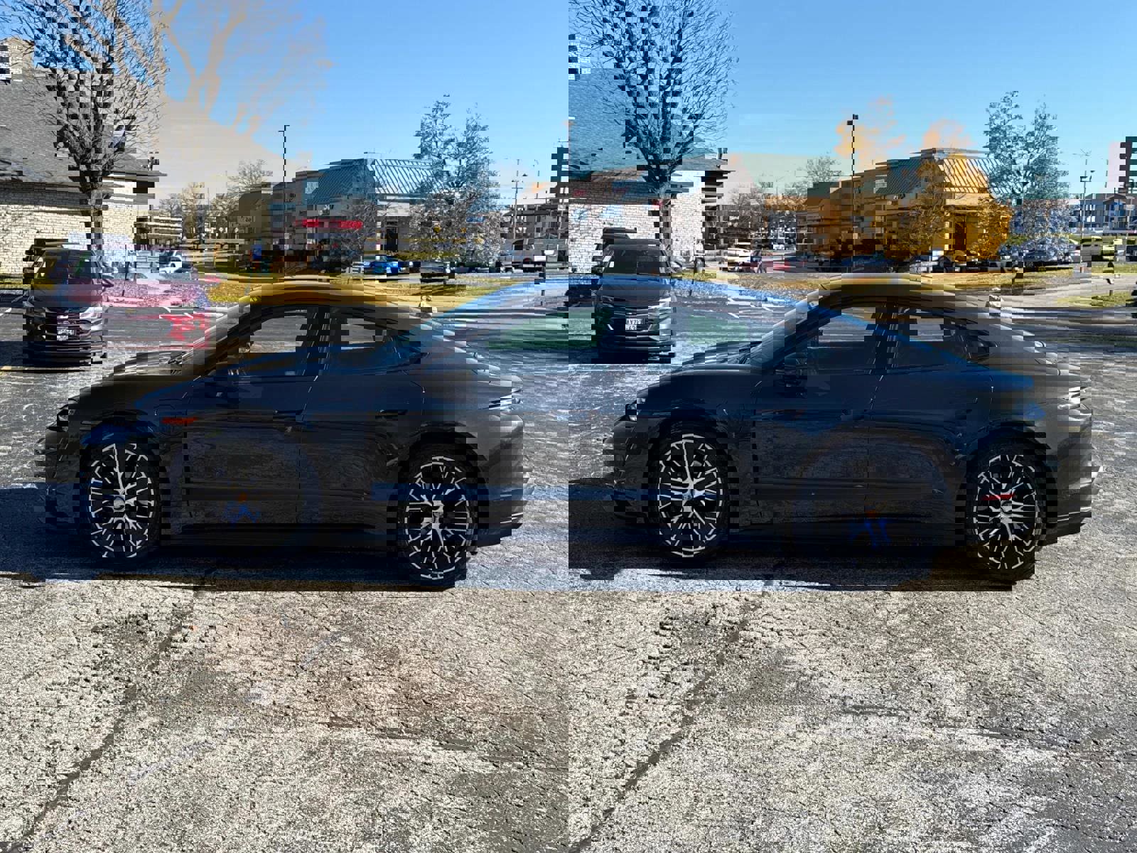 Used 2021 Porsche Taycan image 8