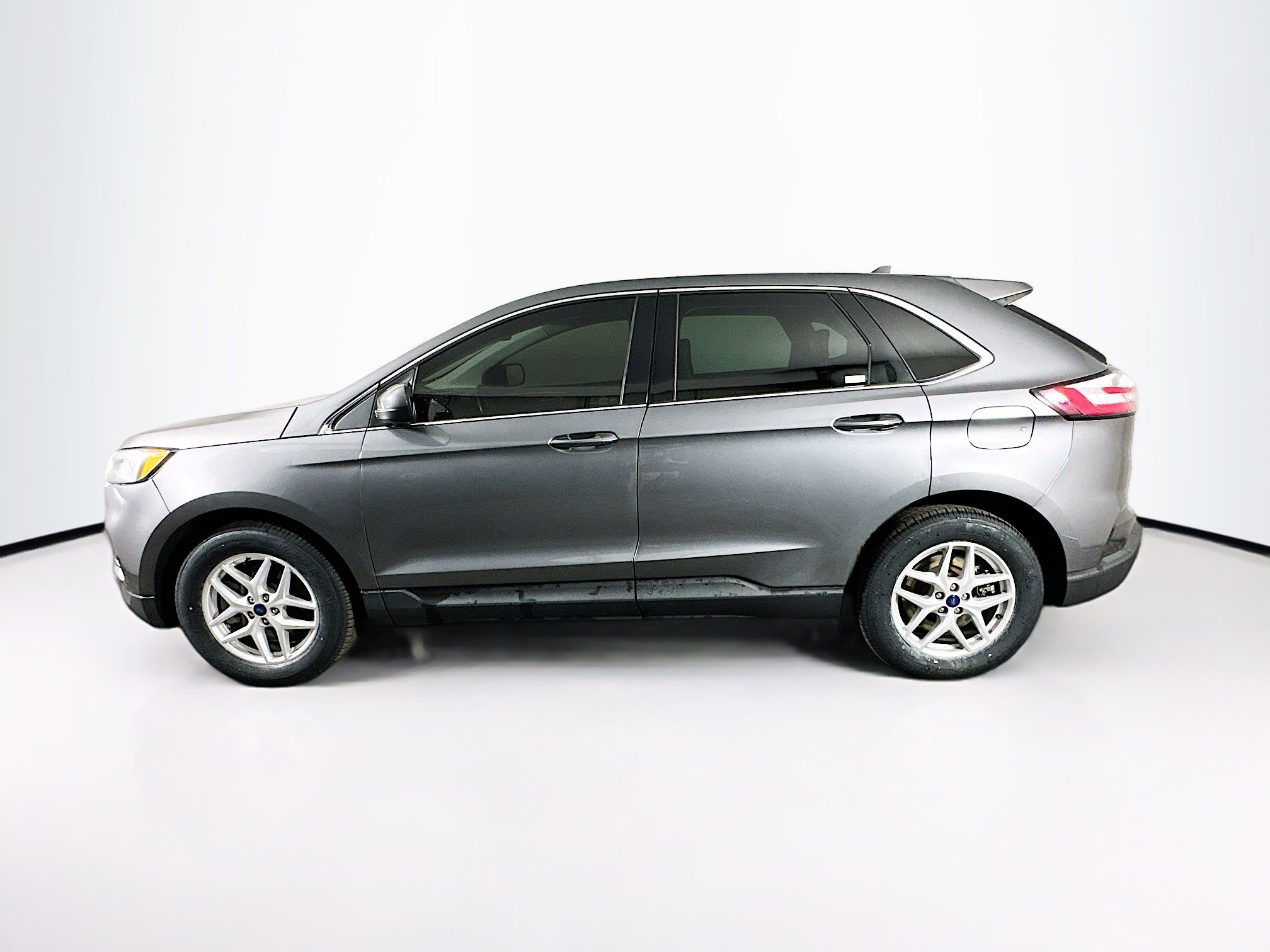 Used 2022 Ford Edge SEL AWD/4WD image 4
