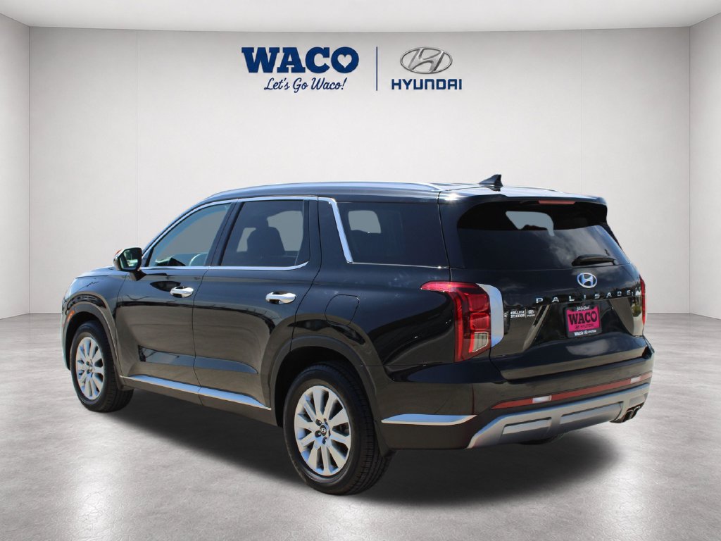 Used 2023 Hyundai Palisade SEL FWD image 6