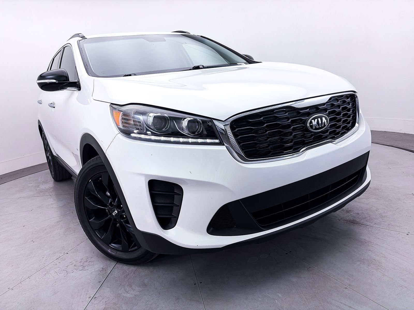 Used 2019 Kia Sorento S FWD image 6