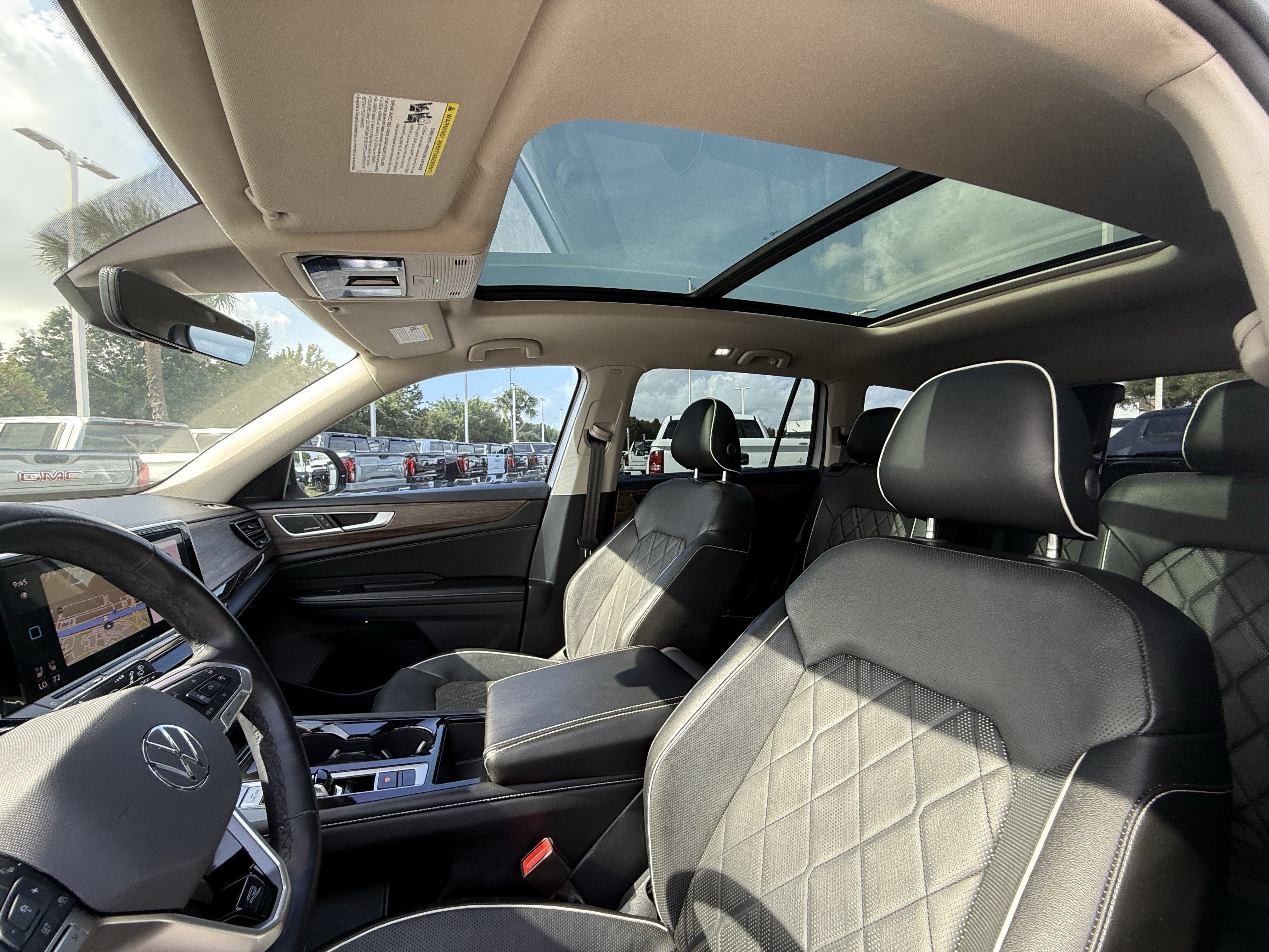 Used 2024 Volkswagen Atlas SEL Premium R-Line AWD/4WD image 27