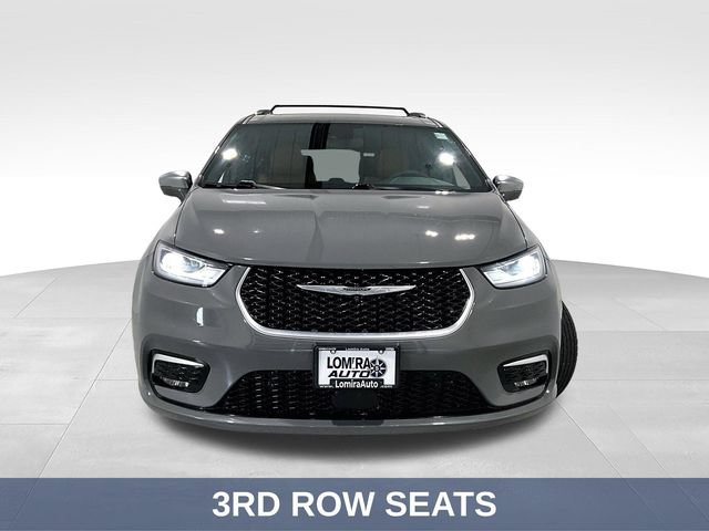 Used 2022 Chrysler Pacifica Pinnacle AWD/4WD image 3