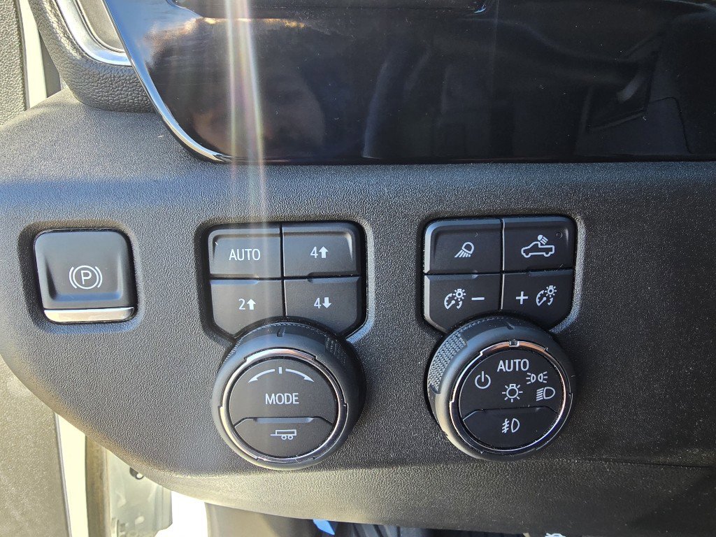 Used 2024 Chevrolet Silverado 1500 LTZ image 19