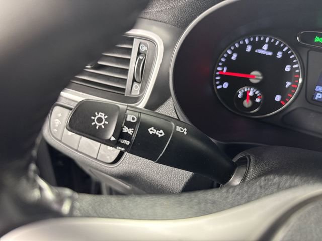 Used 2020 Kia Sorento LX w/ LX I4 Convenience Package image 16