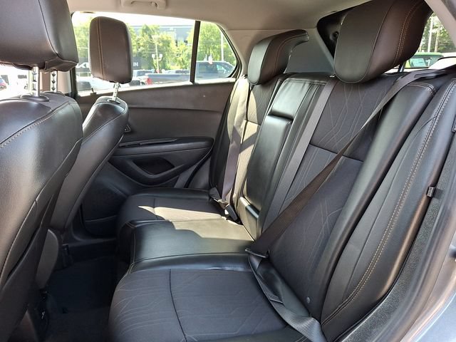 Used 2019 Chevrolet Trax LT w/ LT Convenience Package FWD image 10