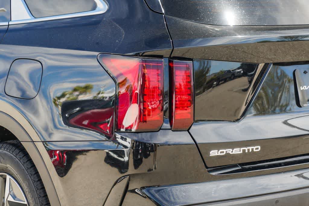 Certified 2023 Kia Sorento EX w/ Panoramic Sunroof Package FWD image 7