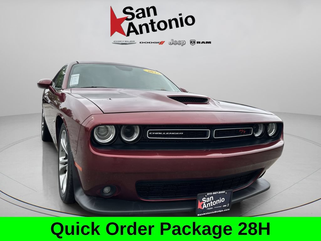 Used 2022 Dodge Challenger R/T RWD image 2