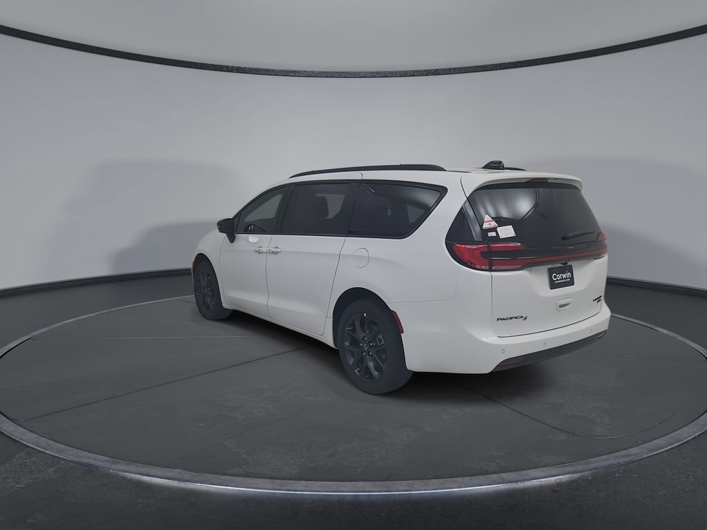 New 2026 Chrysler Pacifica Limited AWD/4WD image 11