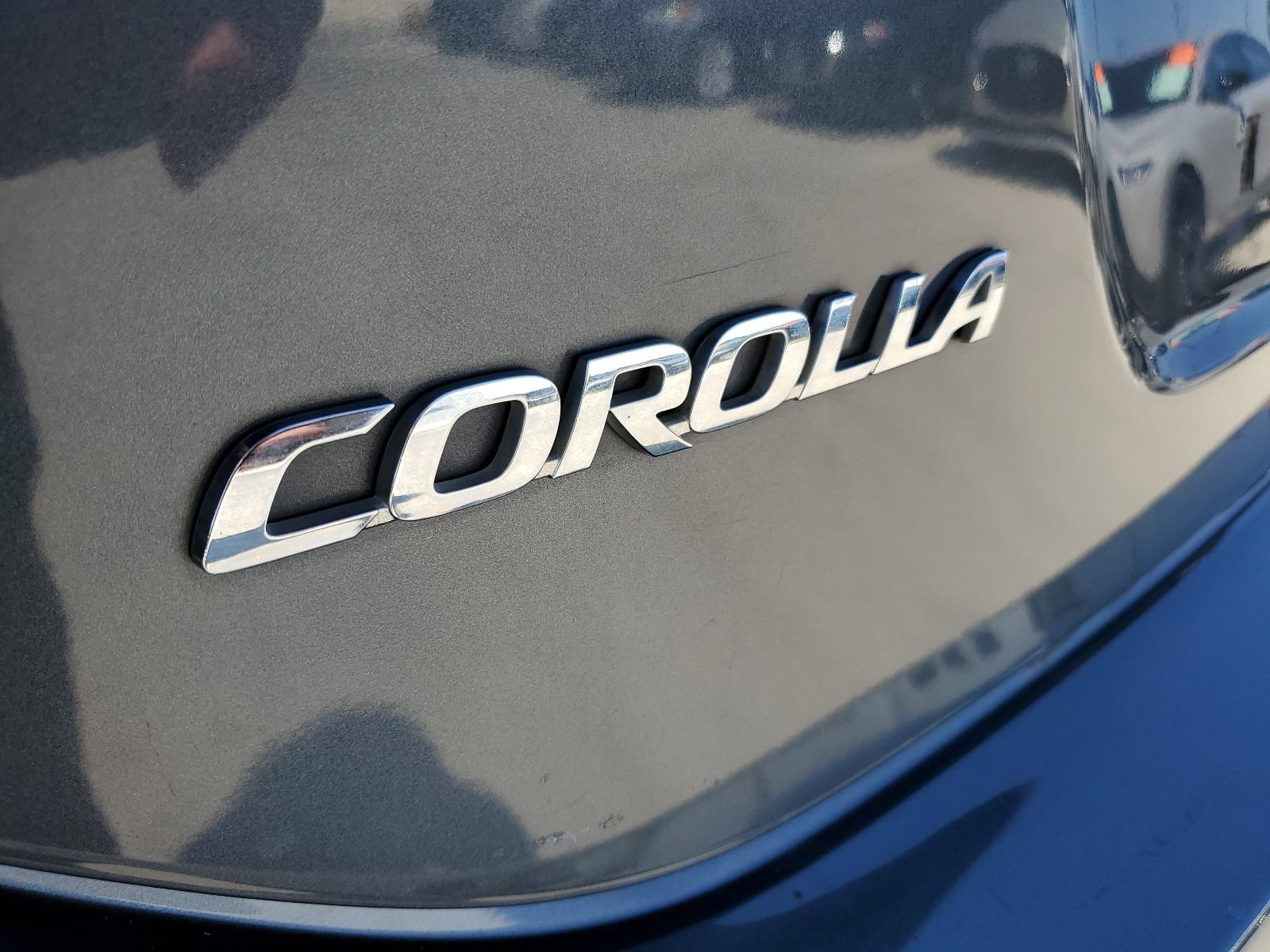 Used 2018 Toyota Corolla LE FWD image 11