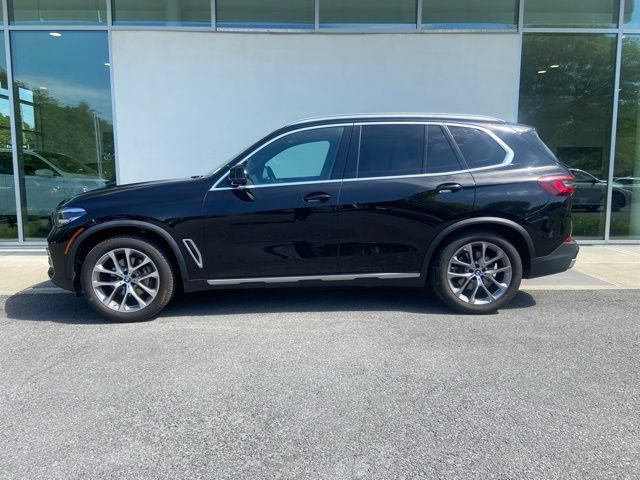 Used 2021 BMW X5 xDrive40i w/ Premium Package AWD/4WD image 2