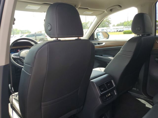 Certified 2025 Volkswagen Atlas SE AWD/4WD image 13