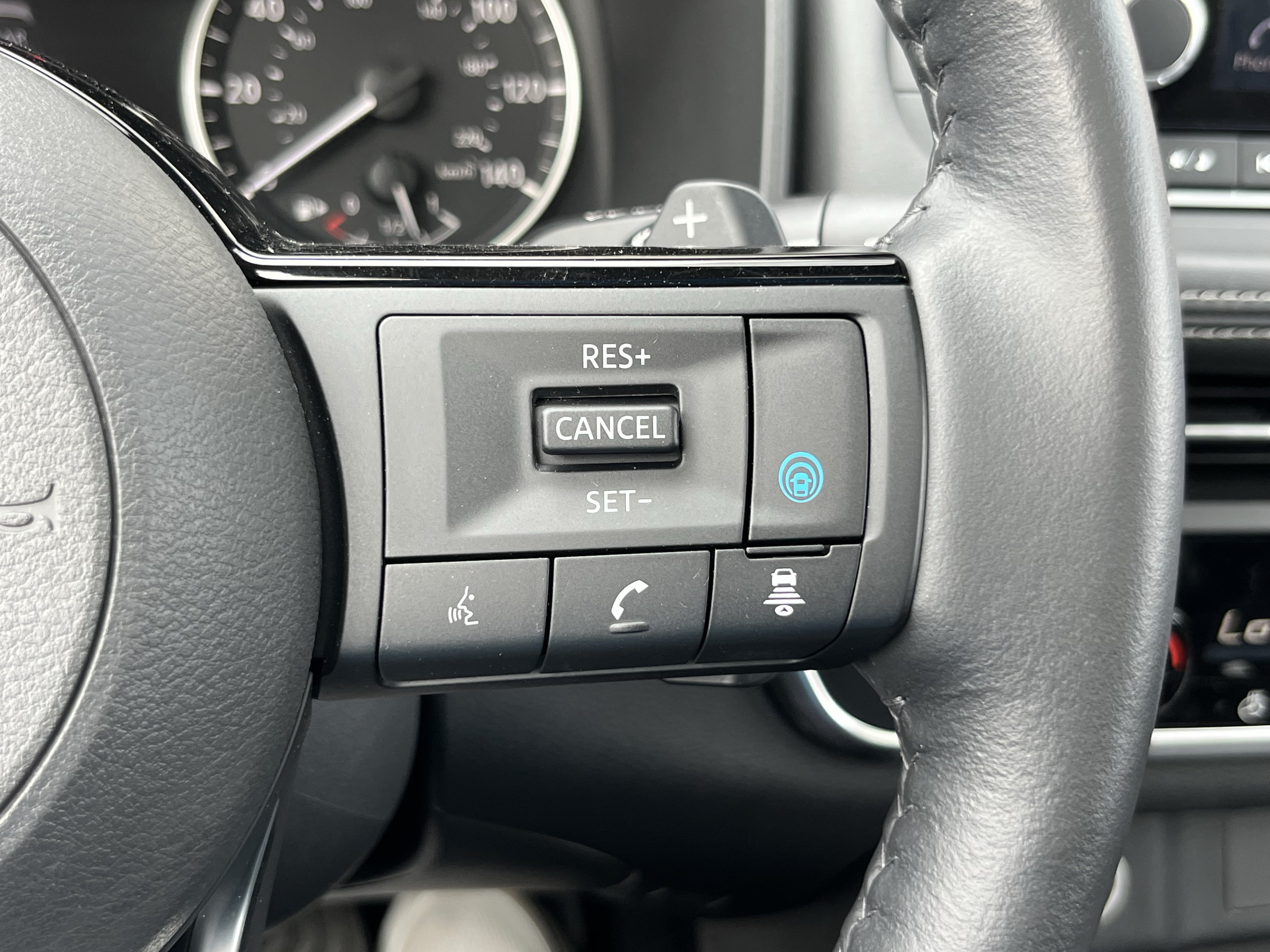 Used 2023 Nissan Rogue SV w/ SV Premium B Package AWD/4WD image 25