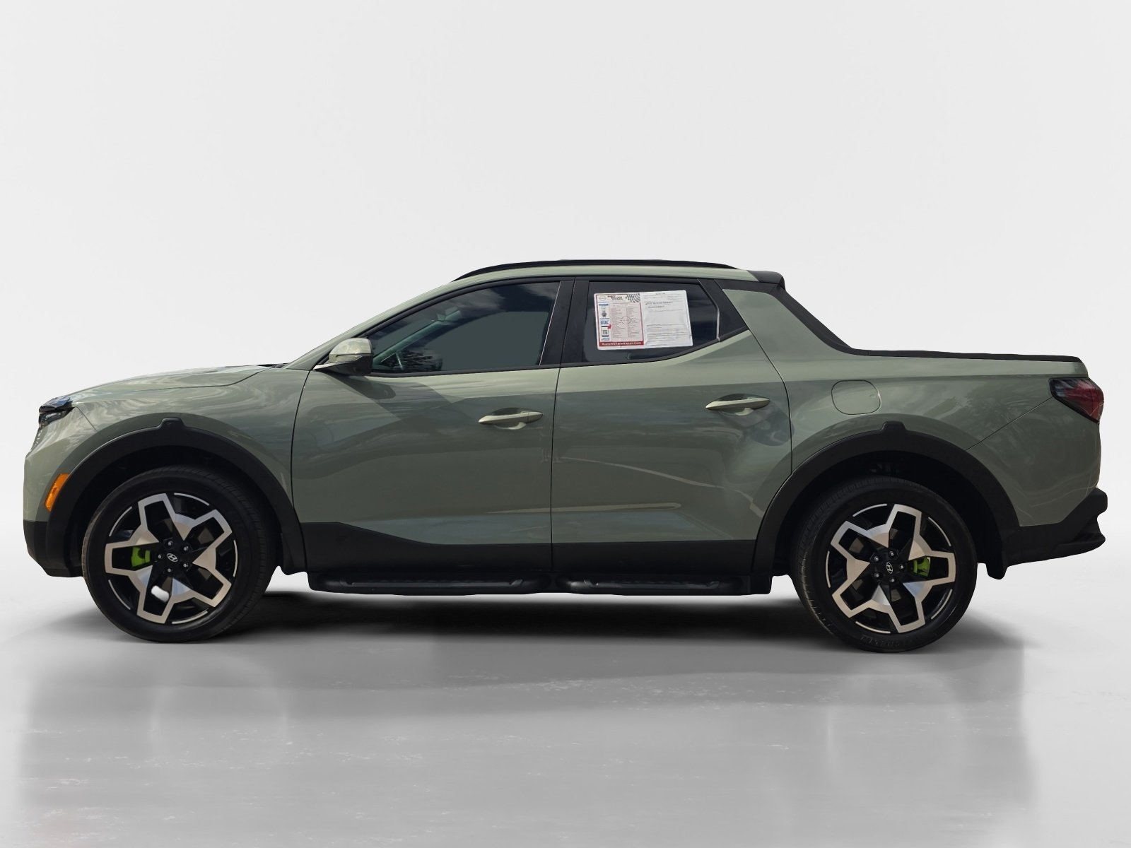 Used 2023 Hyundai Santa Cruz Limited image 2