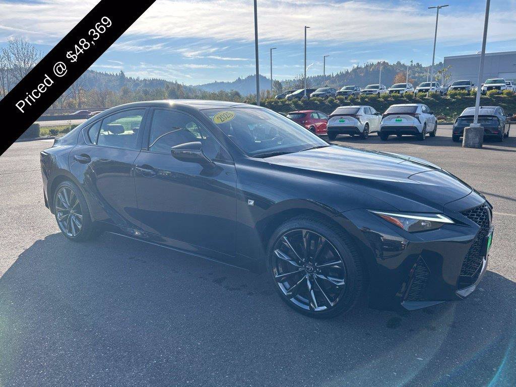 Used 2025 Lexus IS 350 F Sport w/ Accessory Package 2 AWD/4WD image 4
