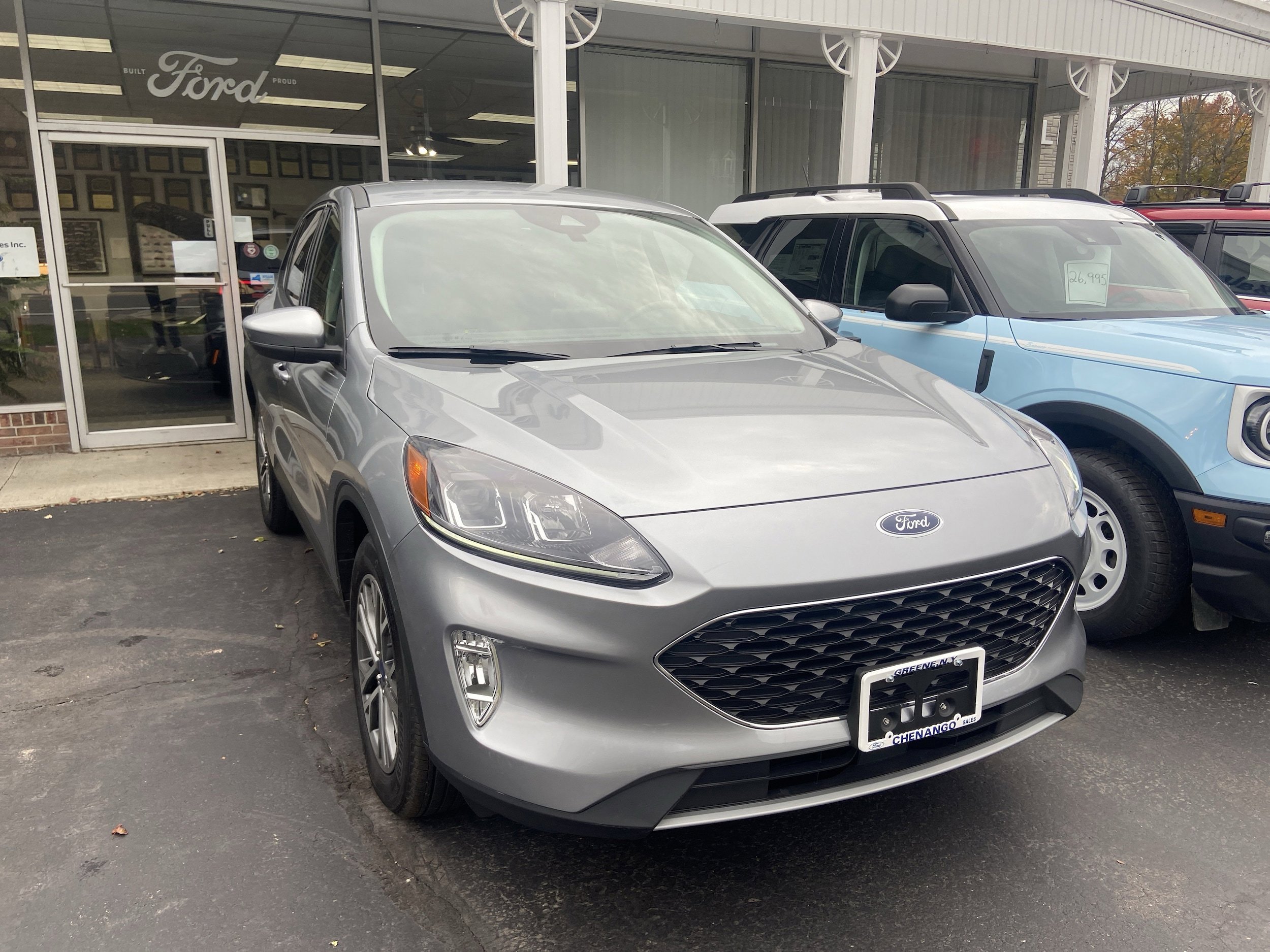 Used 2022 Ford Escape SEL AWD/4WD image 1