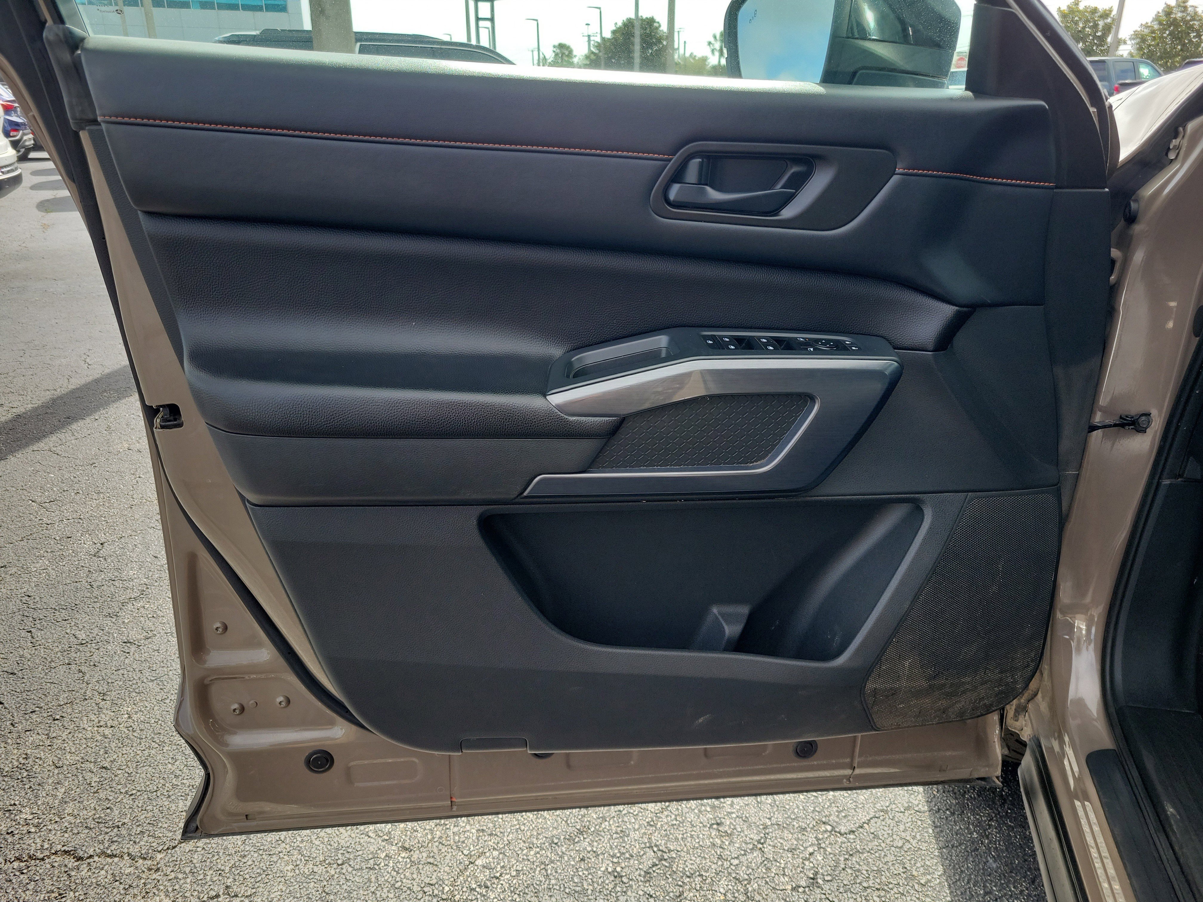 Used 2023 Nissan Pathfinder Rock Creek image 17