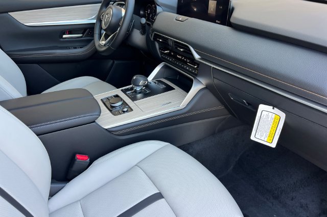 New 2026 MAZDA CX-90 Plug-In Hybrid w/ Preferred AWD/4WD image 19