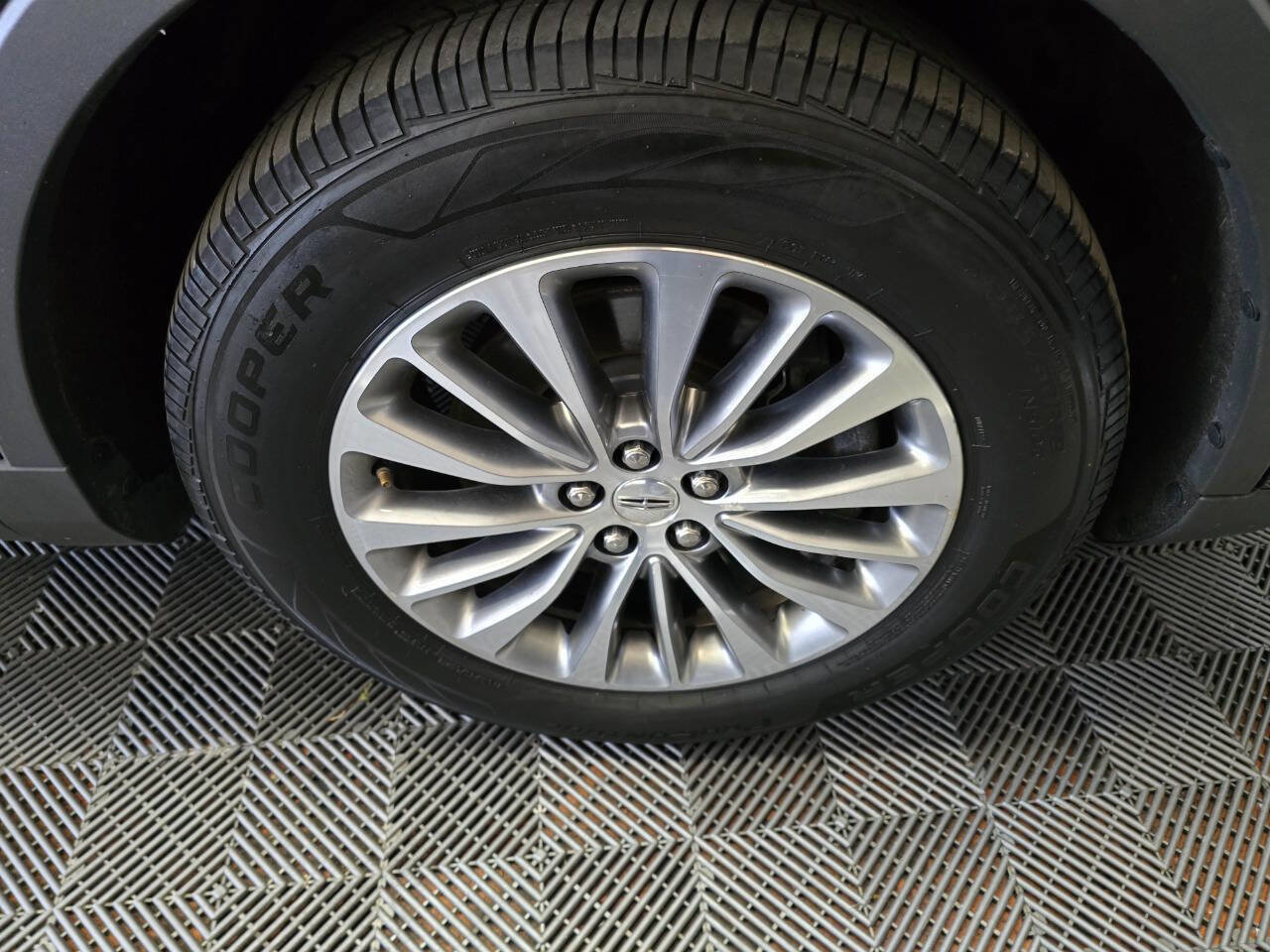 Used 2016 Lincoln MKX Select w/ Select Plus Package image 37