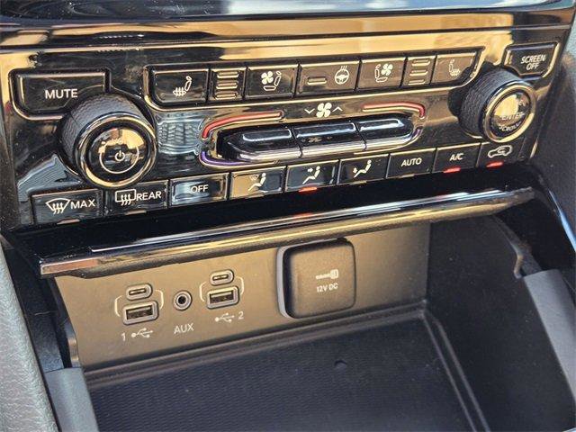 Used 2023 Jeep Grand Cherokee L Summit w/ Advanced Protech Group IV image 22