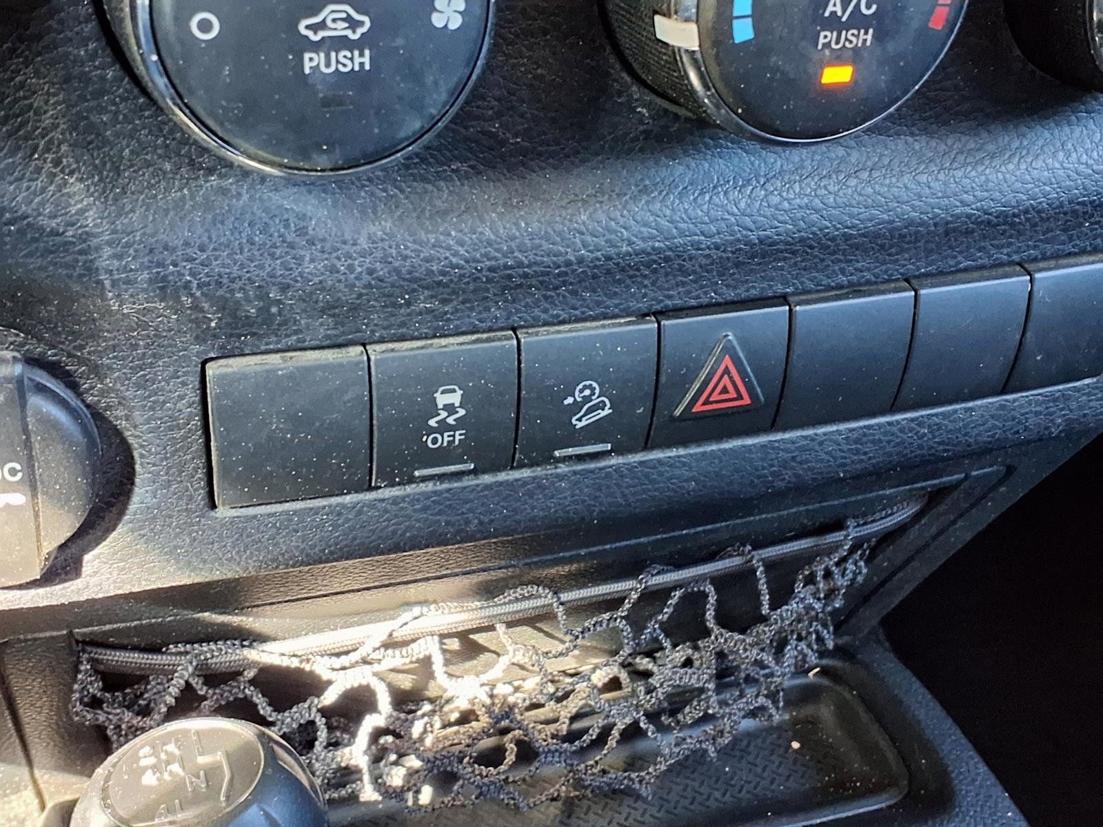 Used 2016 Jeep Wrangler Unlimited Sport AWD/4WD image 13