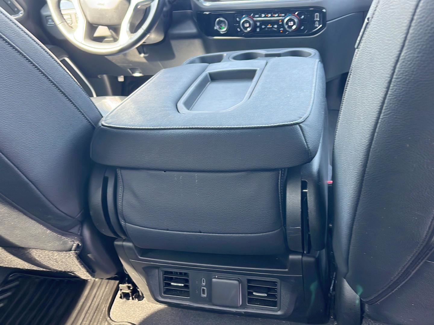 Used 2024 Chevrolet Silverado 1500 LT AWD/4WD image 28