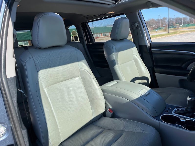 Used 2019 Toyota Highlander Limited image 36