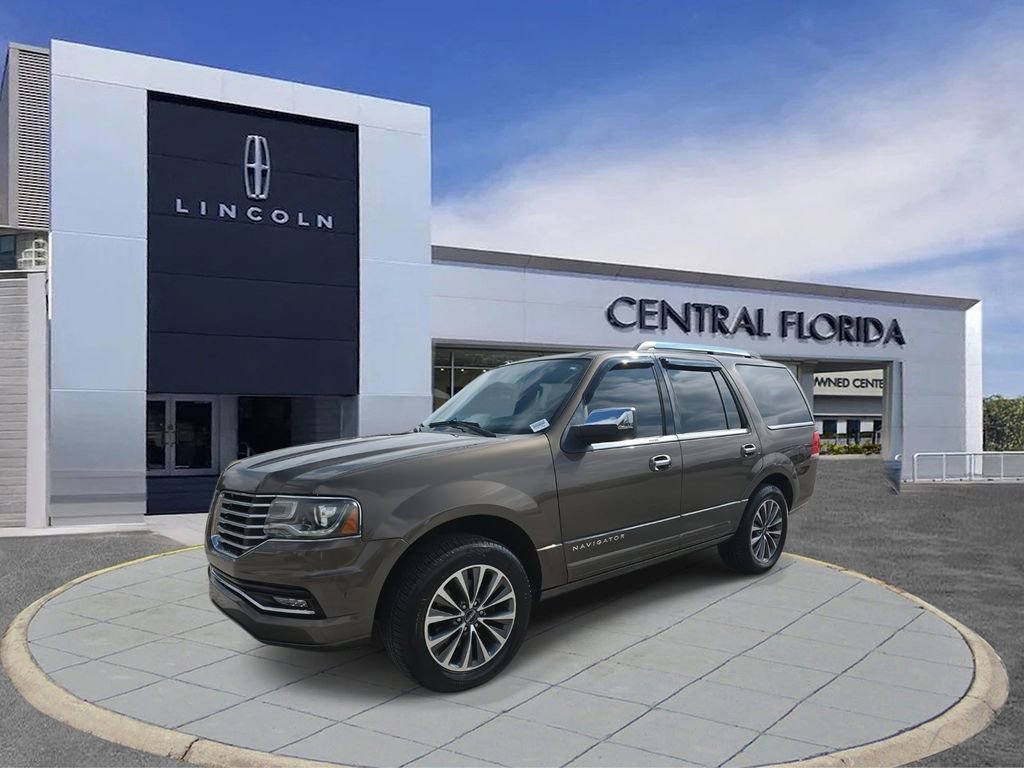 Used 2017 Lincoln Navigator Select image 7