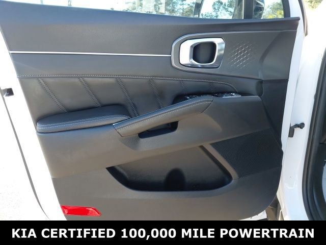 Certified 2023 Kia Sorento SX image 21