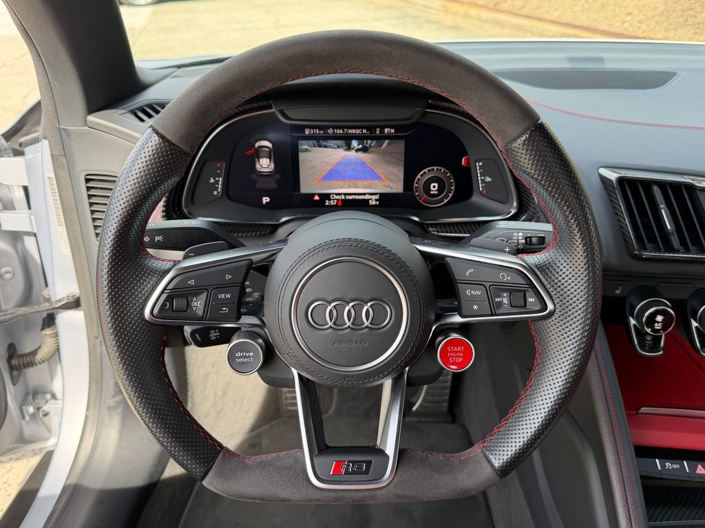 Used 2018 Audi R8 V10 image 16