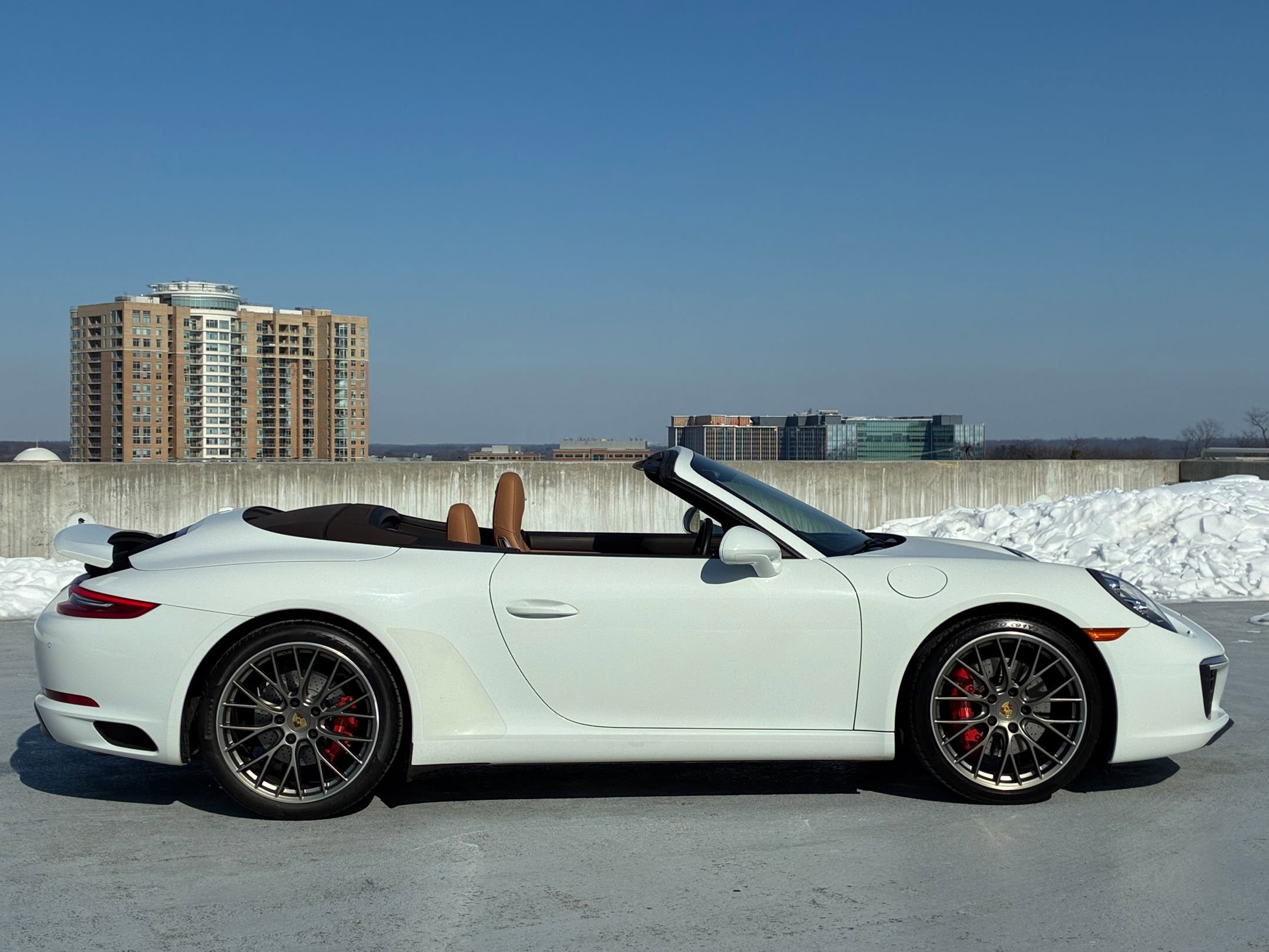 Used 2017 Porsche 911 Carrera S image 8