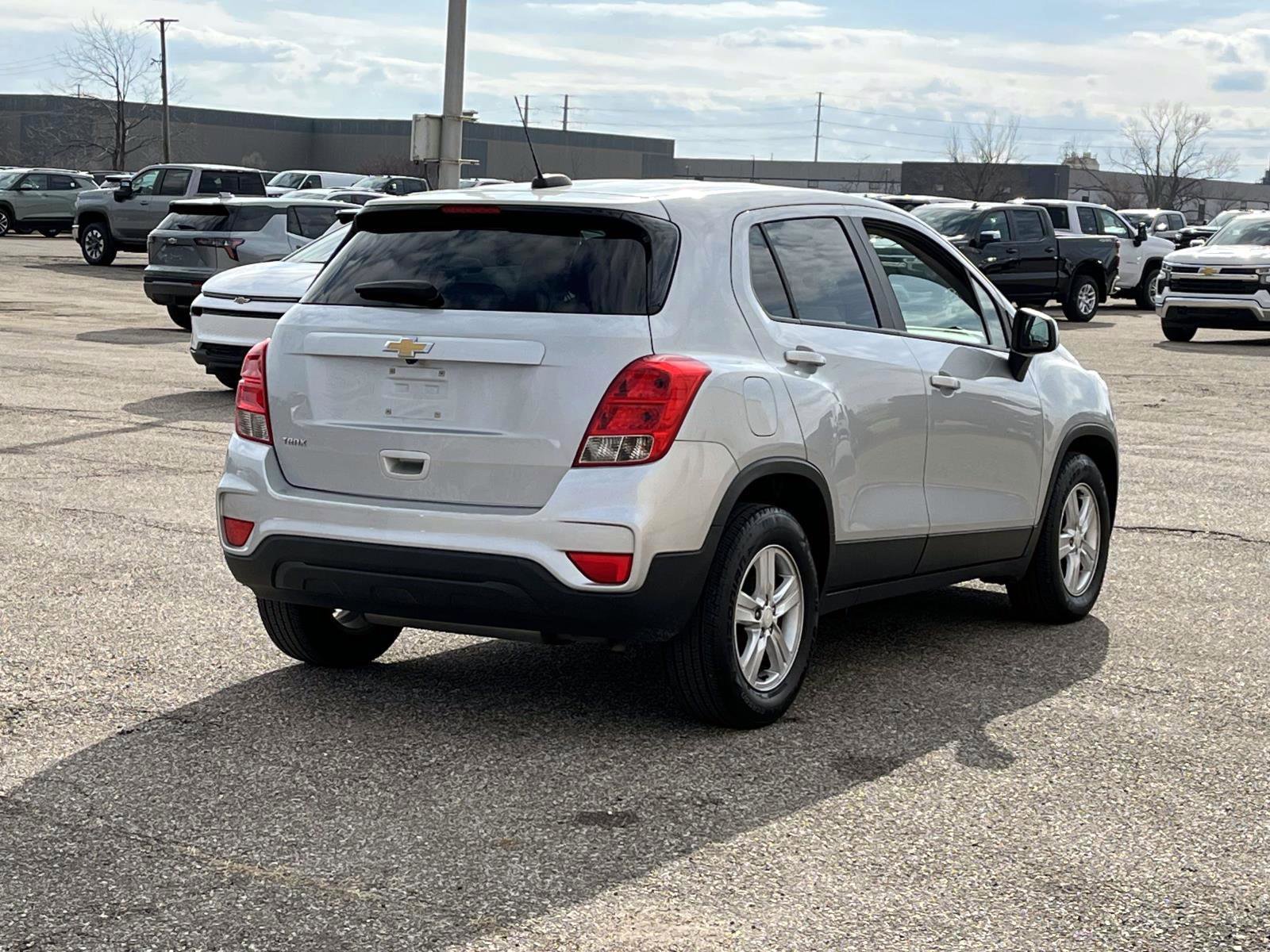 Used 2020 Chevrolet Trax LS w/ Tint and Cruise Package image 5