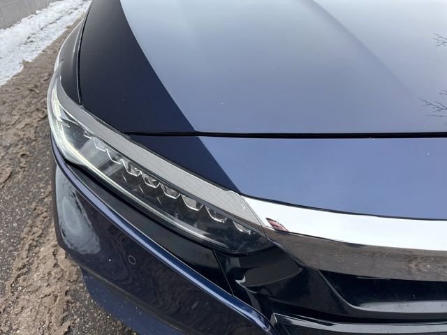 Certified 2018 Honda Accord Touring image 3
