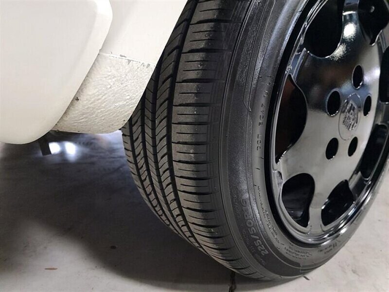 Used 1987 Porsche 944 Turbo RWD image 28