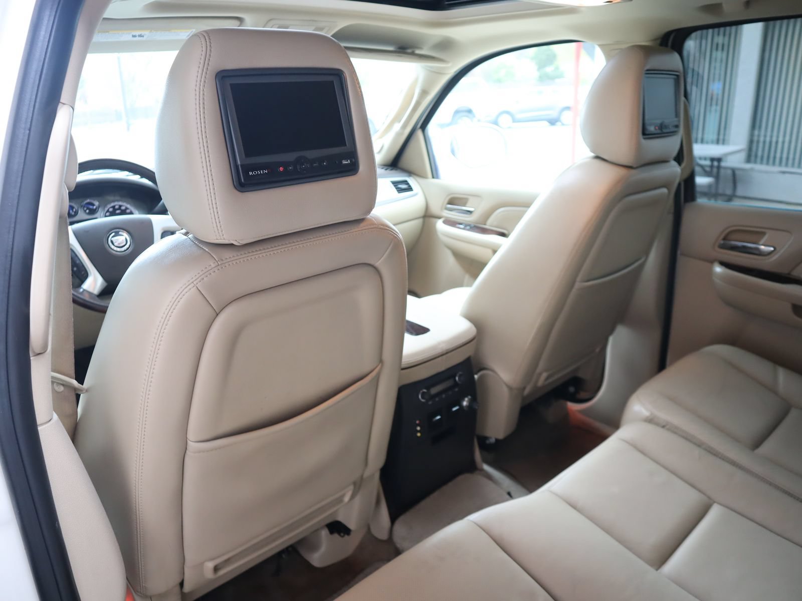 Used 2009 Cadillac Escalade EXT AWD/4WD image 46