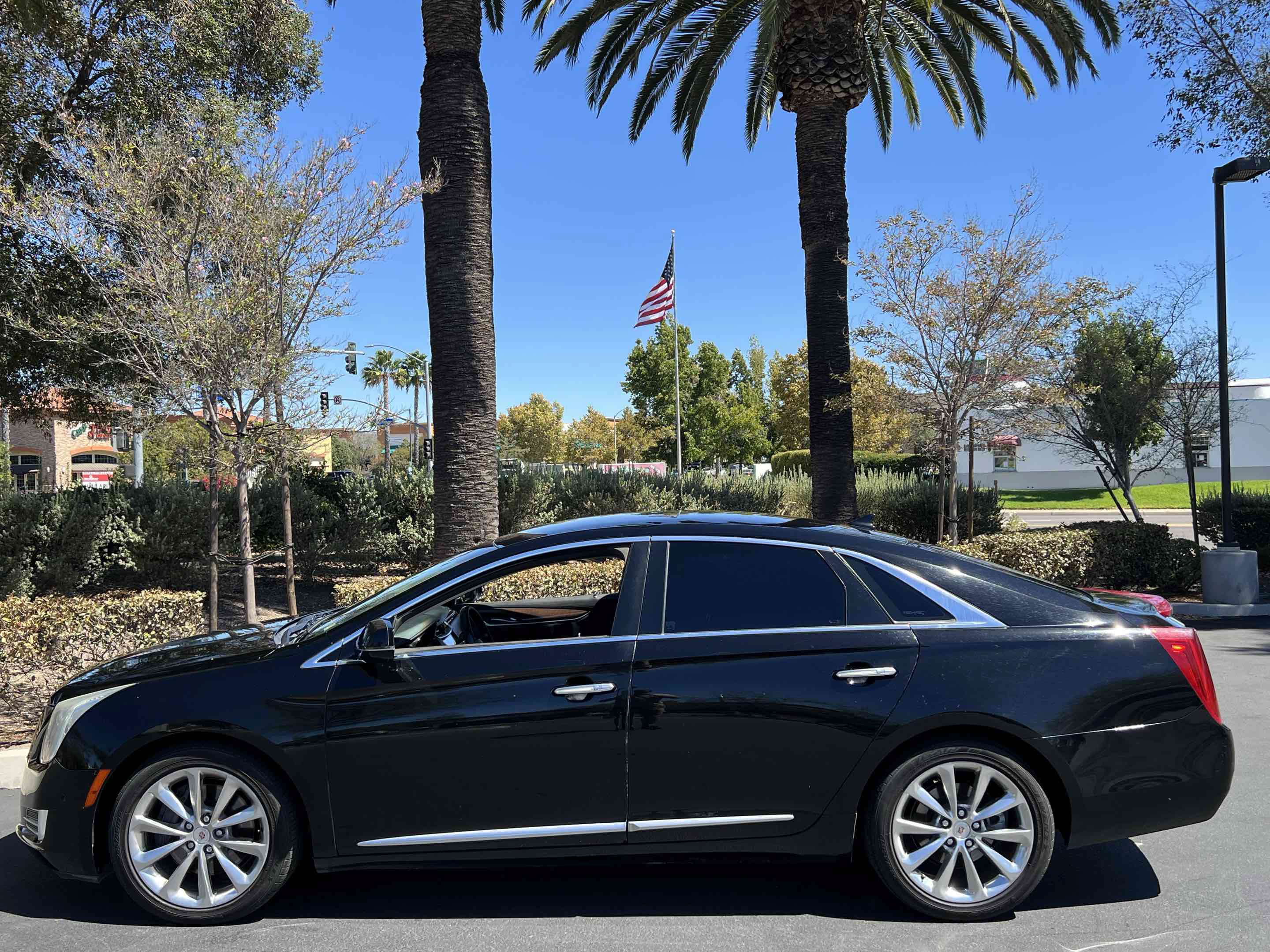 Used 2014 Cadillac XTS Luxury FWD image 11