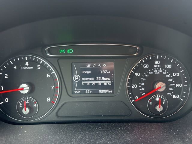 Used 2017 Kia Sorento LX w/ LX Convenience Package image 8